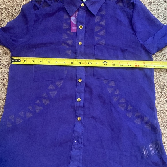 ★NWT★ 2B BEBE Sheer Top - Size Sm - Picture 7 of 9